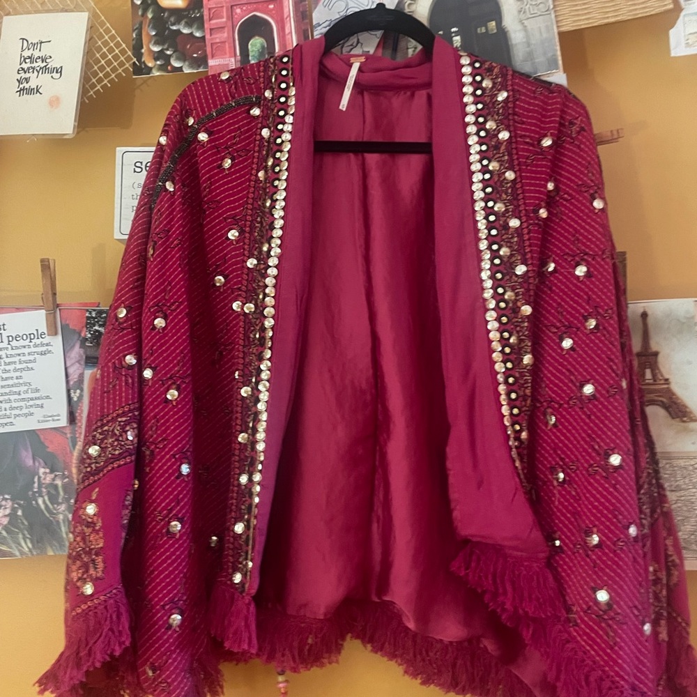 Beautiful Free People boho burgundy top/jacket with gold accents pre-owned